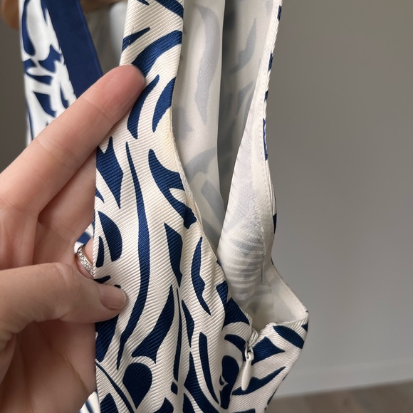 Ann Taylor Old Money Petites Size 2 Navy and White Dress - Picture 11 of 13